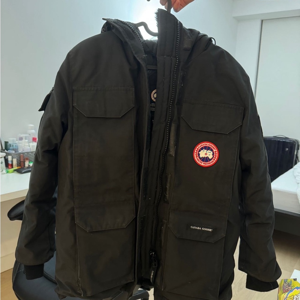 Barely worn Canada Goose, almost brand new